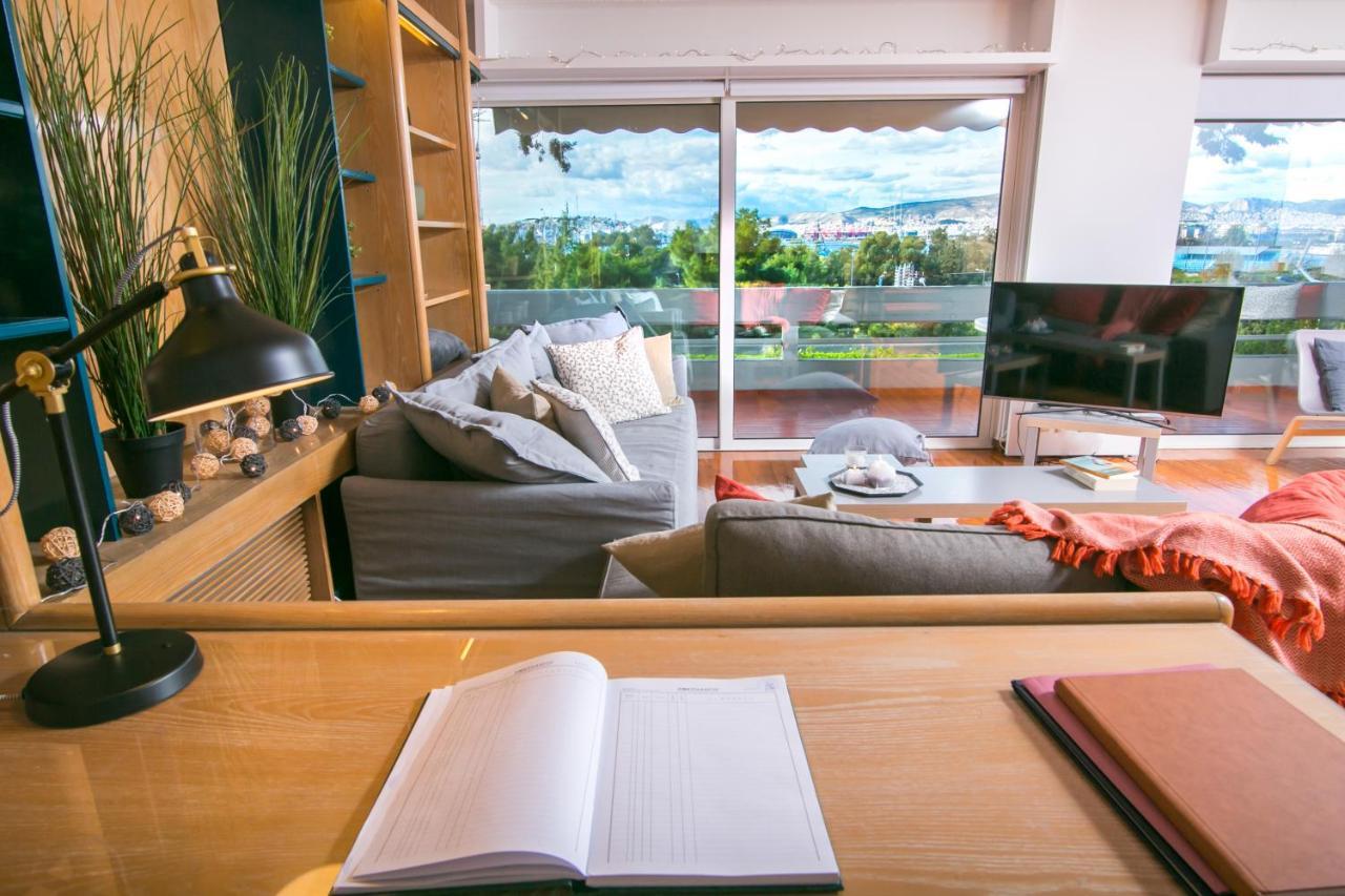 One-Of-A-Kind Athens Riviera Apartment Екстериор снимка
