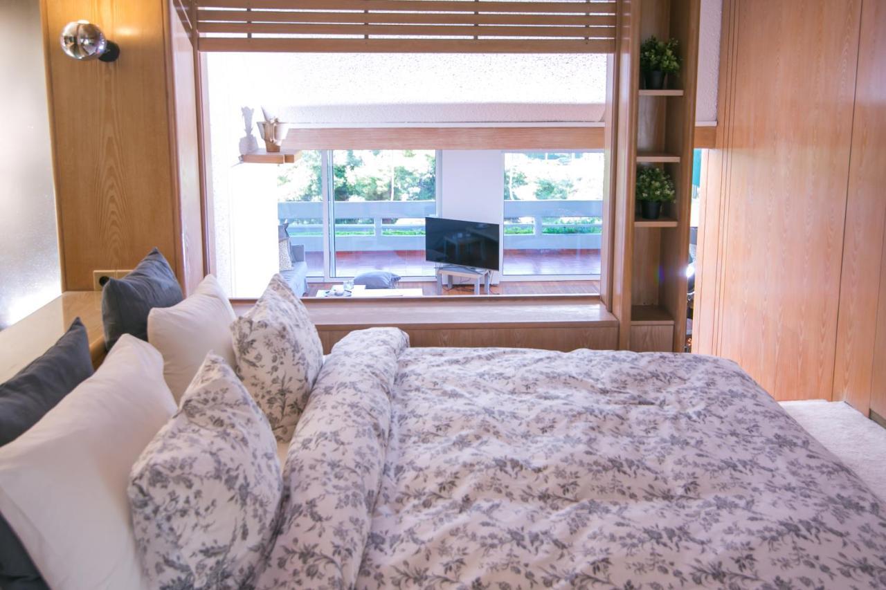 One-Of-A-Kind Athens Riviera Apartment Екстериор снимка